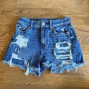 American Eagle Distressed Mom Short